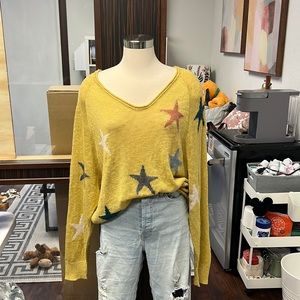 Yellow star lightweight sweater